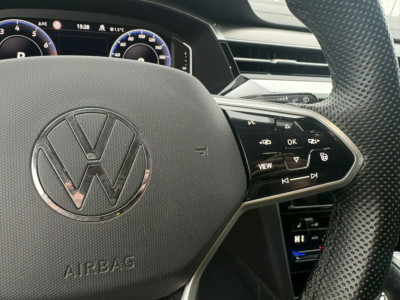 Volkswagen Arteon - Zdjęcie 38