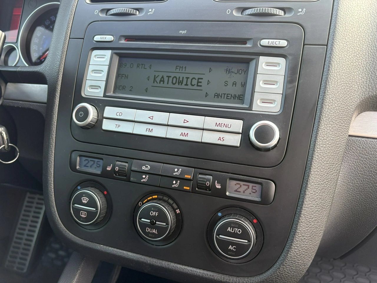 Volkswagen Golf - Zdjęcie 14