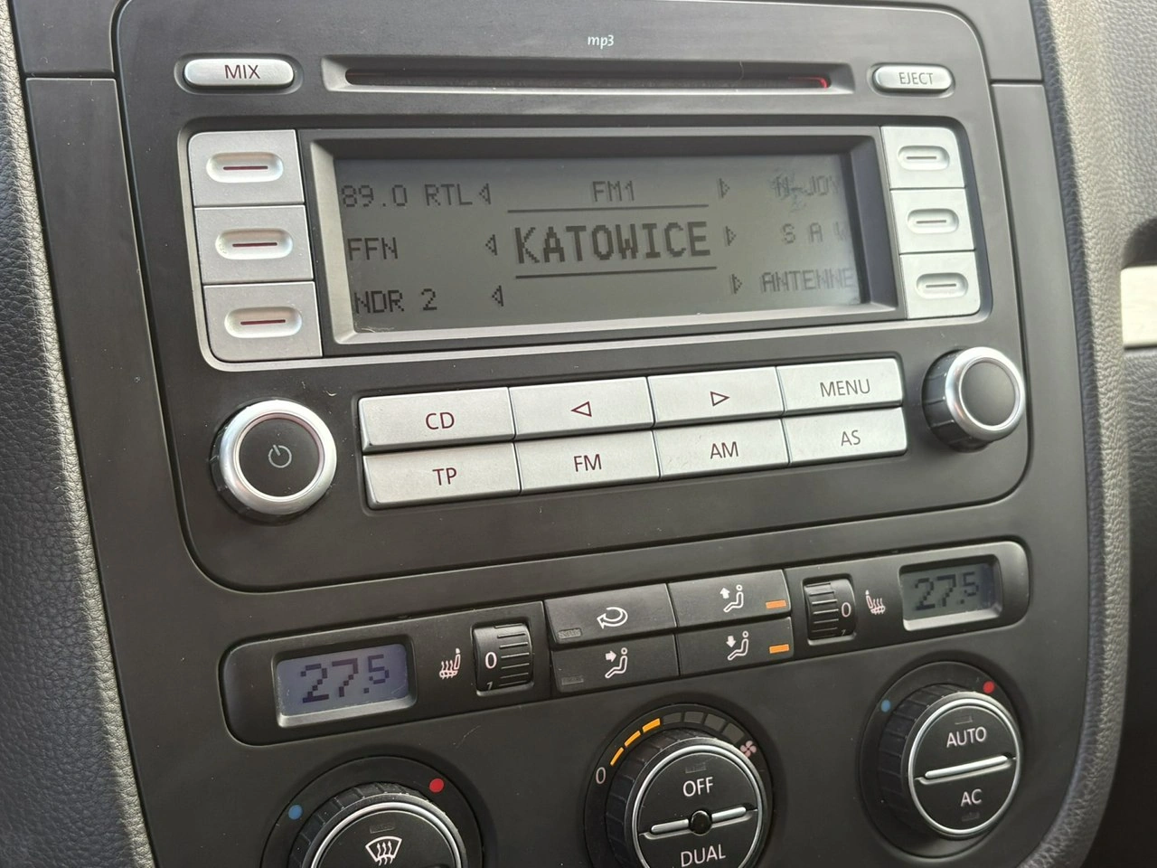 Volkswagen Golf - Zdjęcie 21