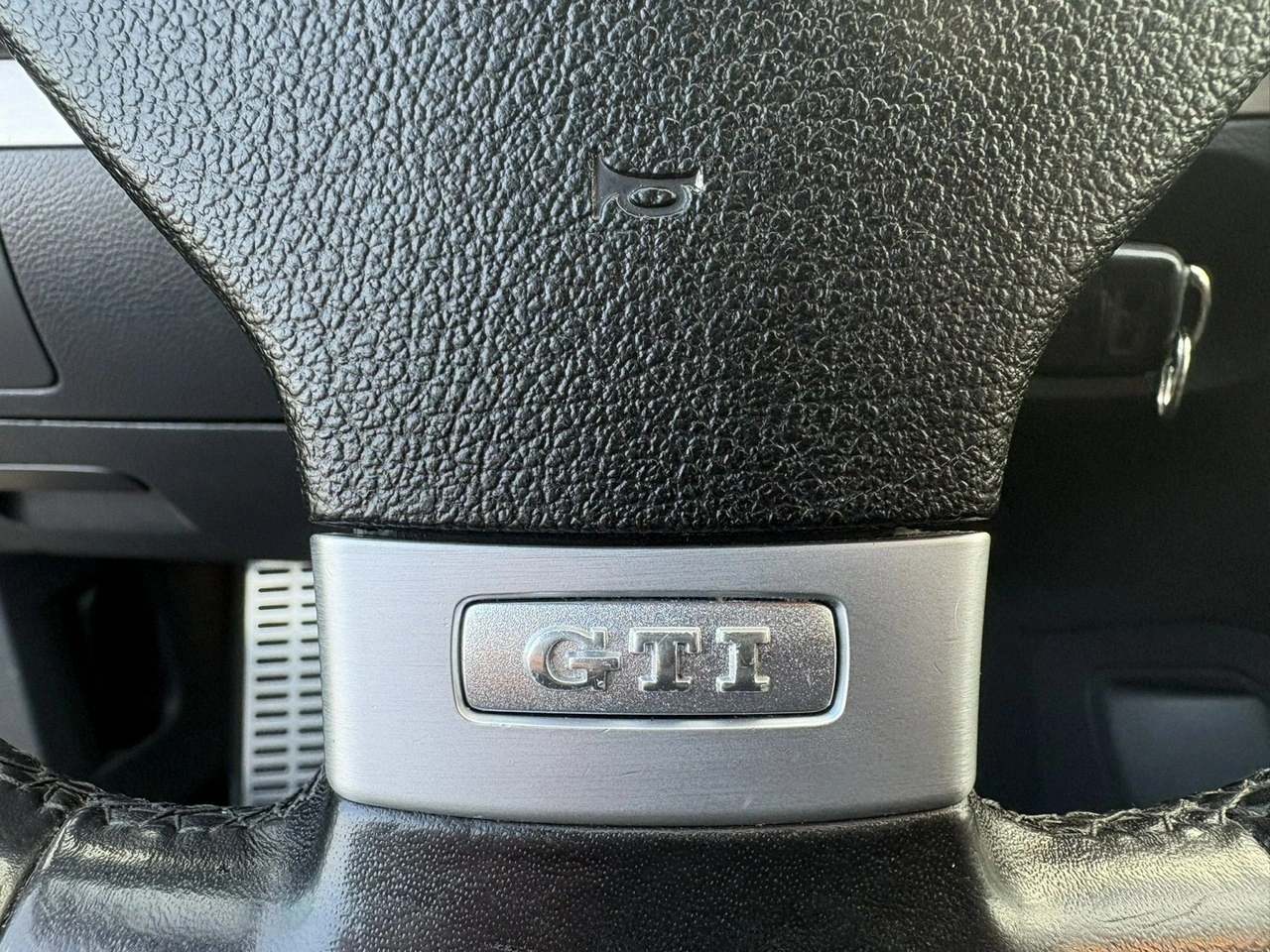 Volkswagen Golf - Zdjęcie 25