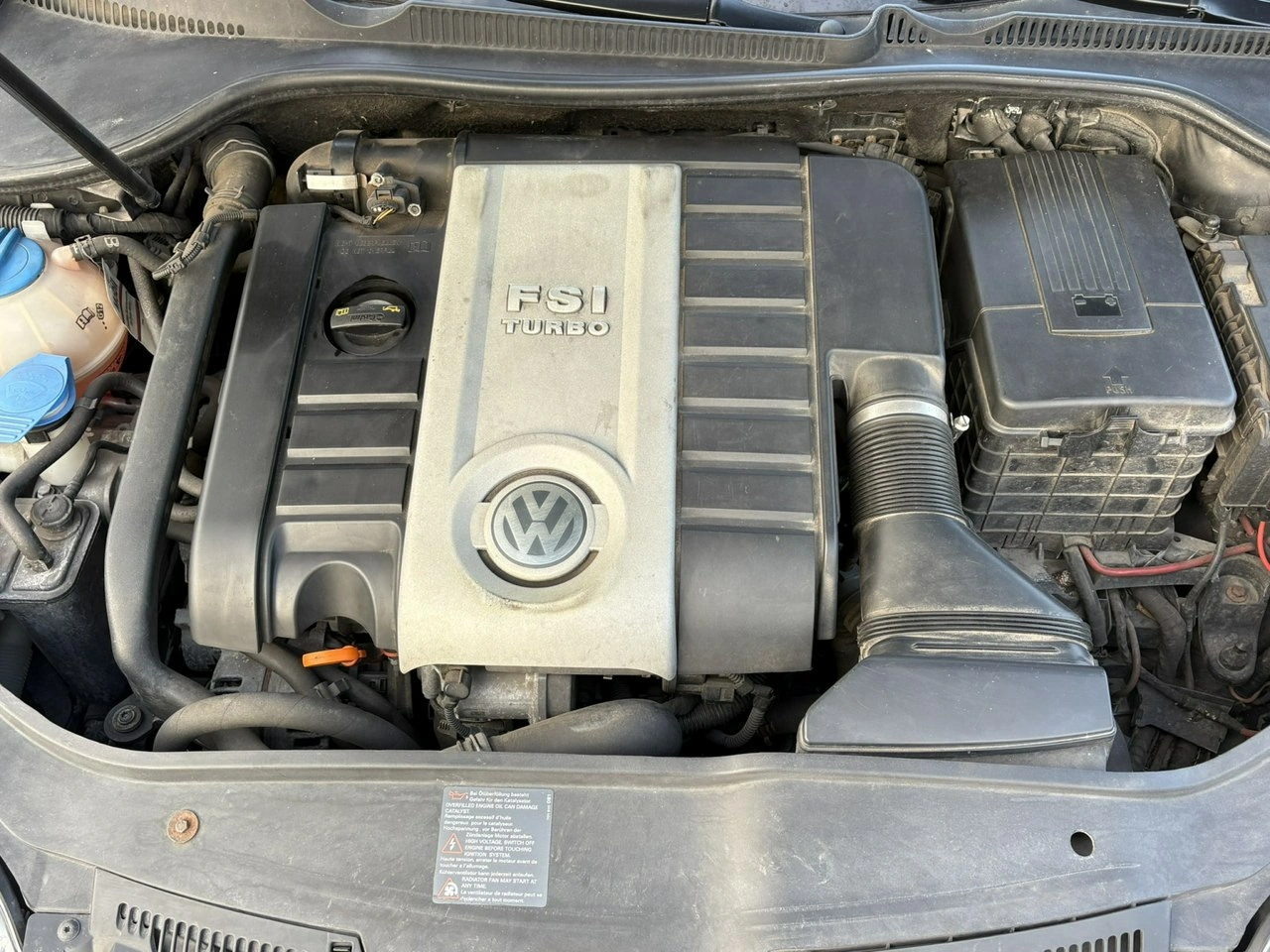 Volkswagen Golf - Zdjęcie 28