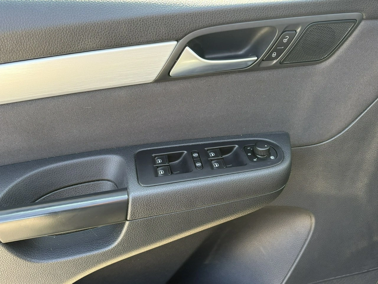 Volkswagen Sharan - Zdjęcie 24