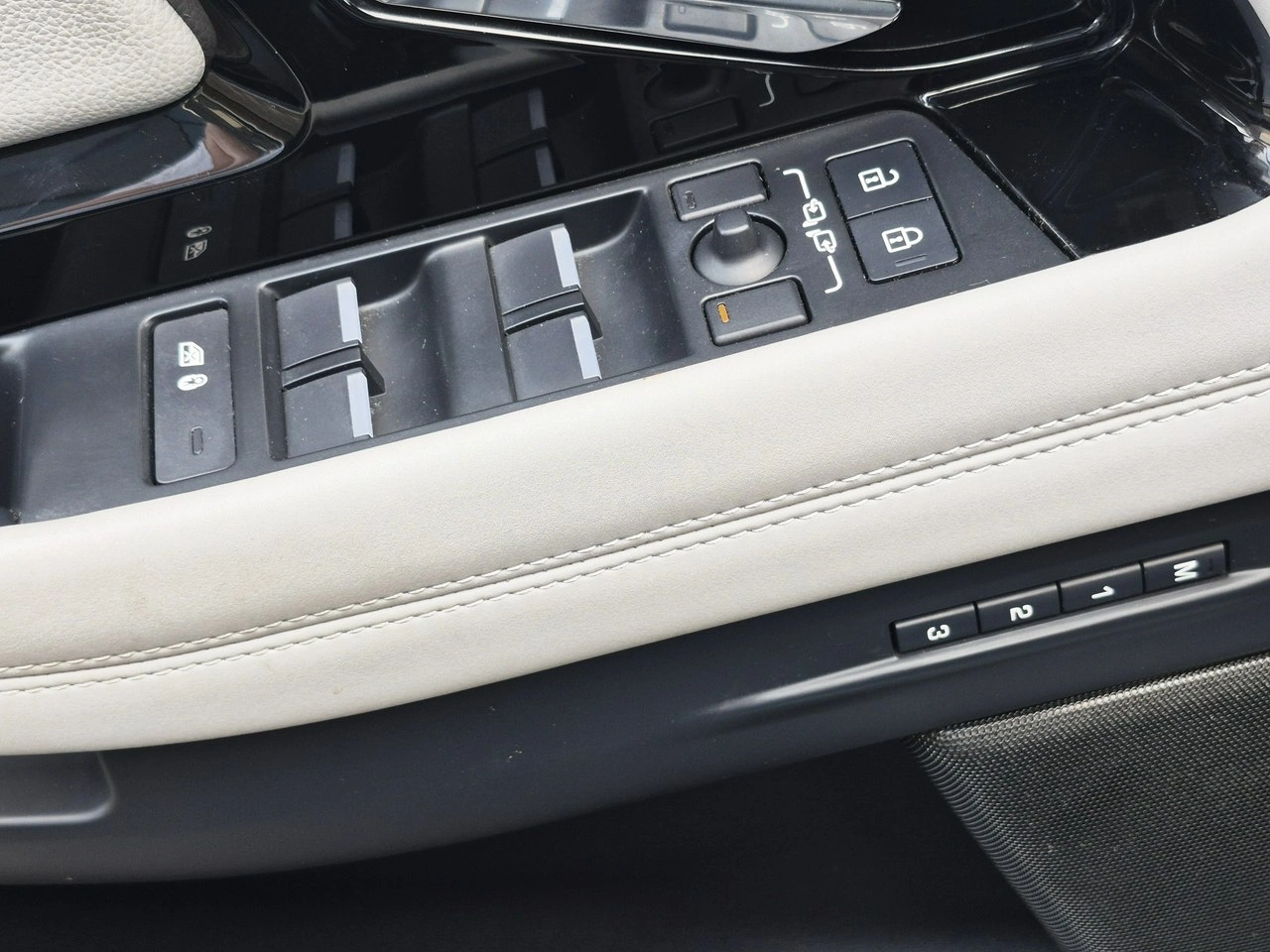 Land Rover Range Rover Evoque - Zdjęcie 18