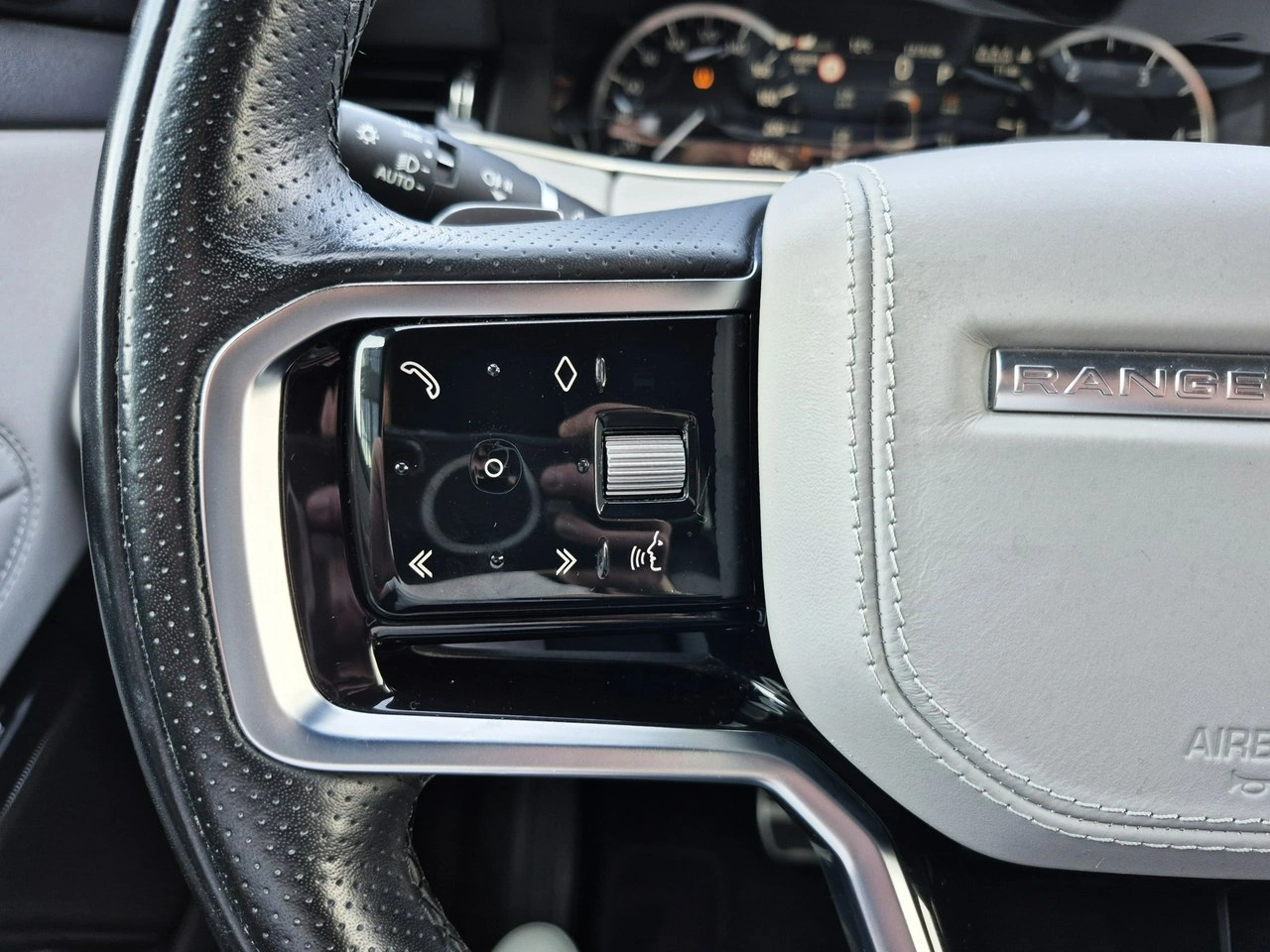 Land Rover Range Rover Evoque - Zdjęcie 35