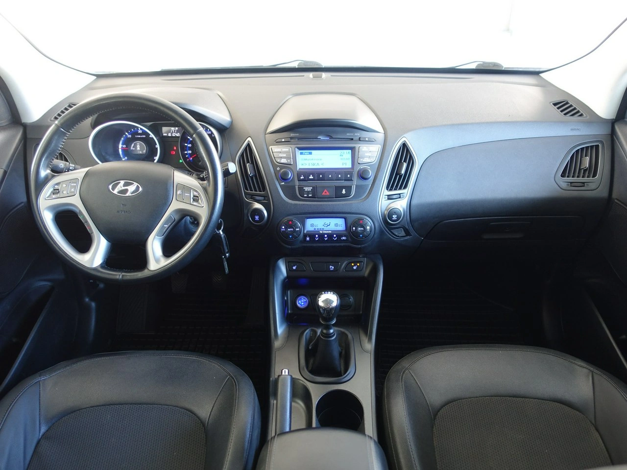 Hyundai ix35 - Zdjęcie 18