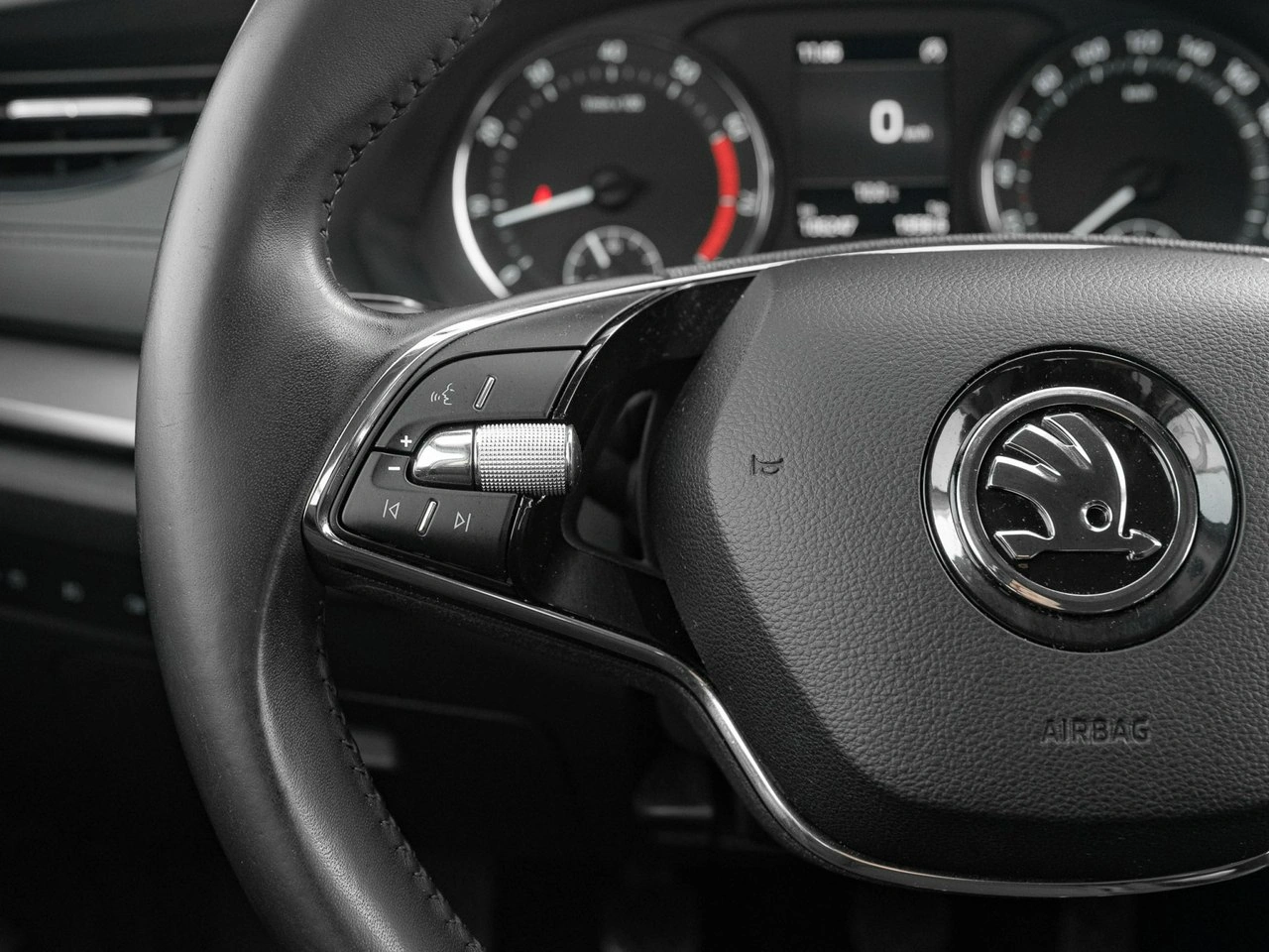 Skoda Octavia - Zdjęcie 14