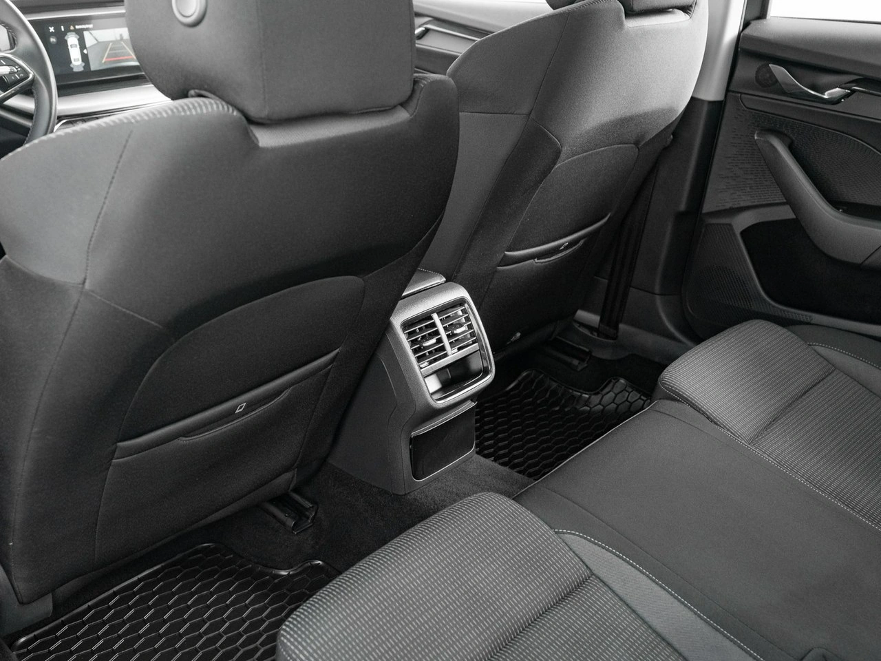 Skoda Octavia - Zdjęcie 24