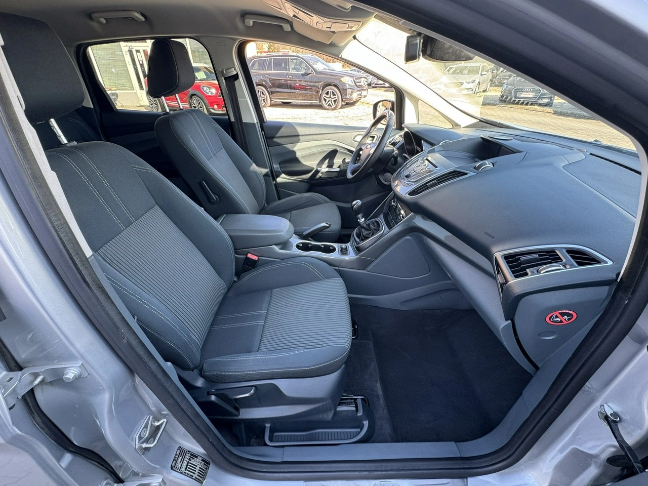 Ford C-MAX - Zdjęcie 19