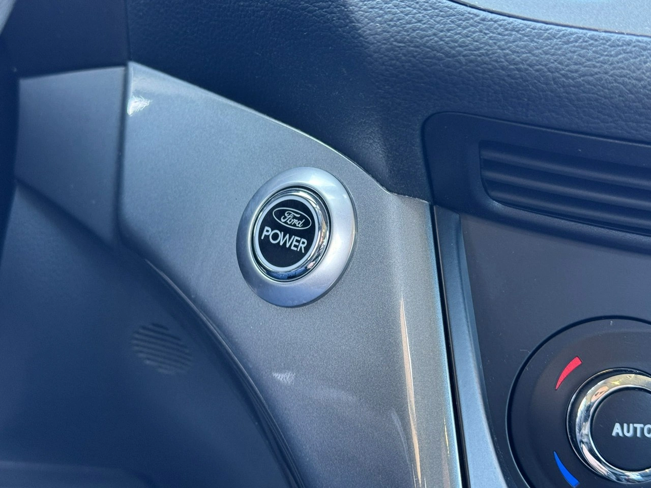 Ford C-MAX - Zdjęcie 26