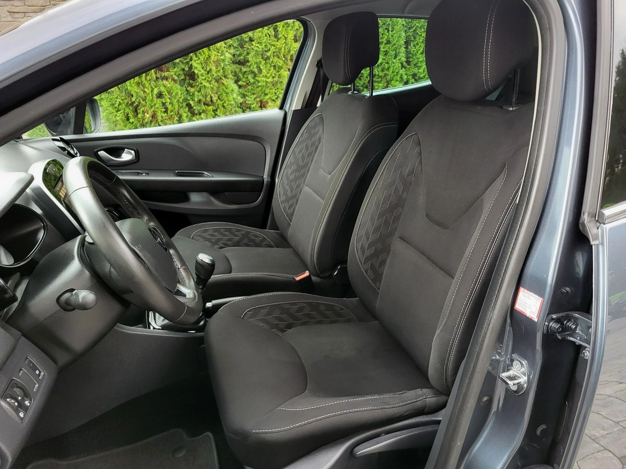 Renault Clio - Zdjęcie 12