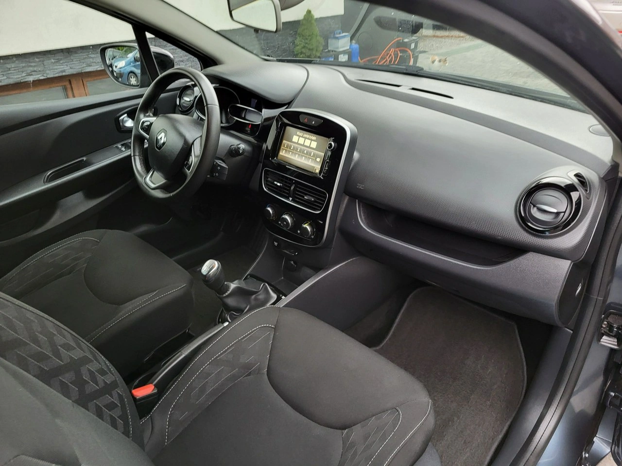 Renault Clio - Zdjęcie 8