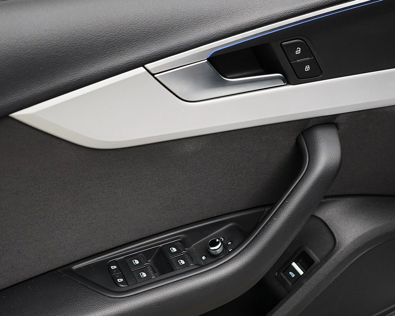 Audi A4 - Zdjęcie 22