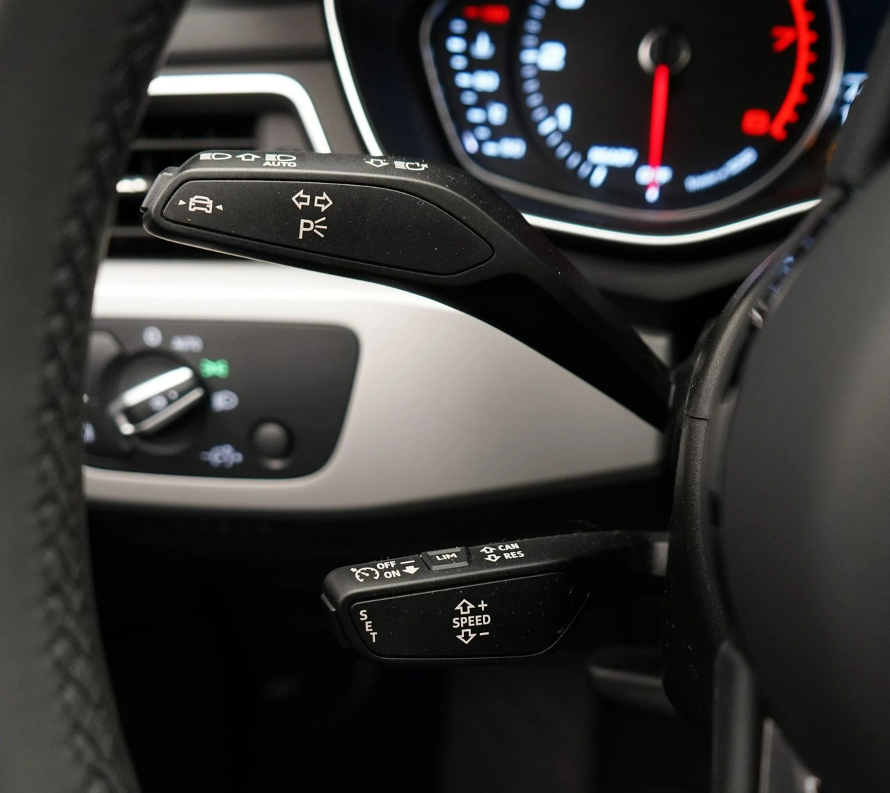 Audi A4 - Zdjęcie 24