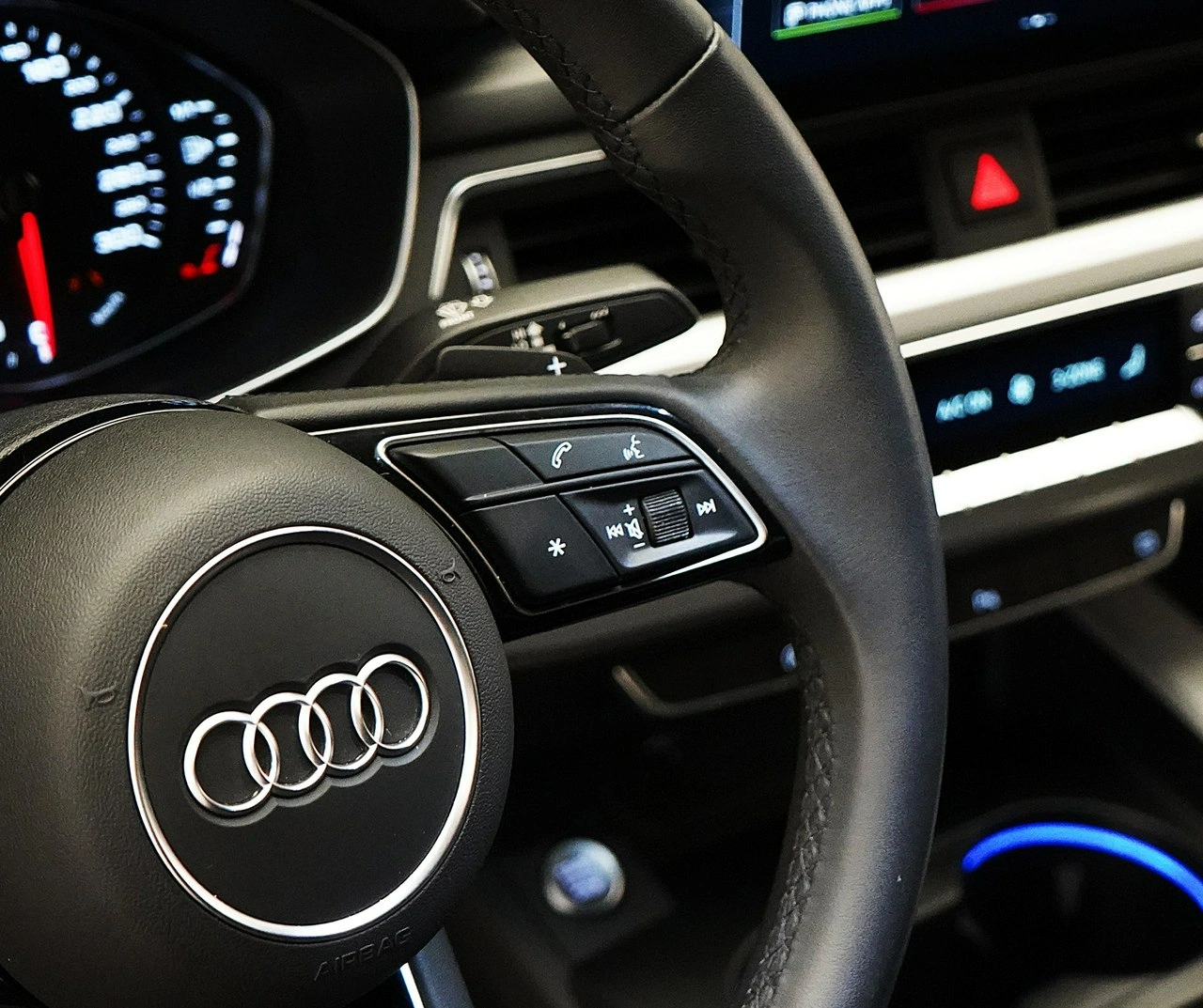 Audi A4 - Zdjęcie 25