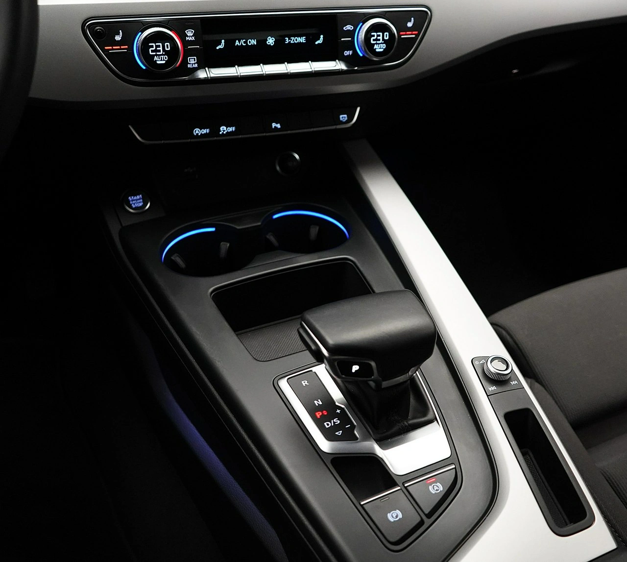 Audi A4 - Zdjęcie 28