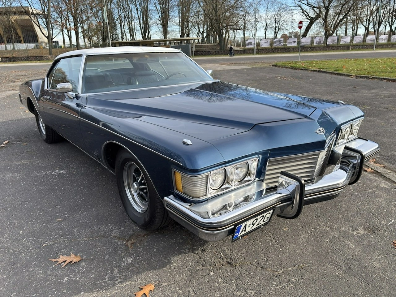 Buick Riviera - Główne zdjęcie