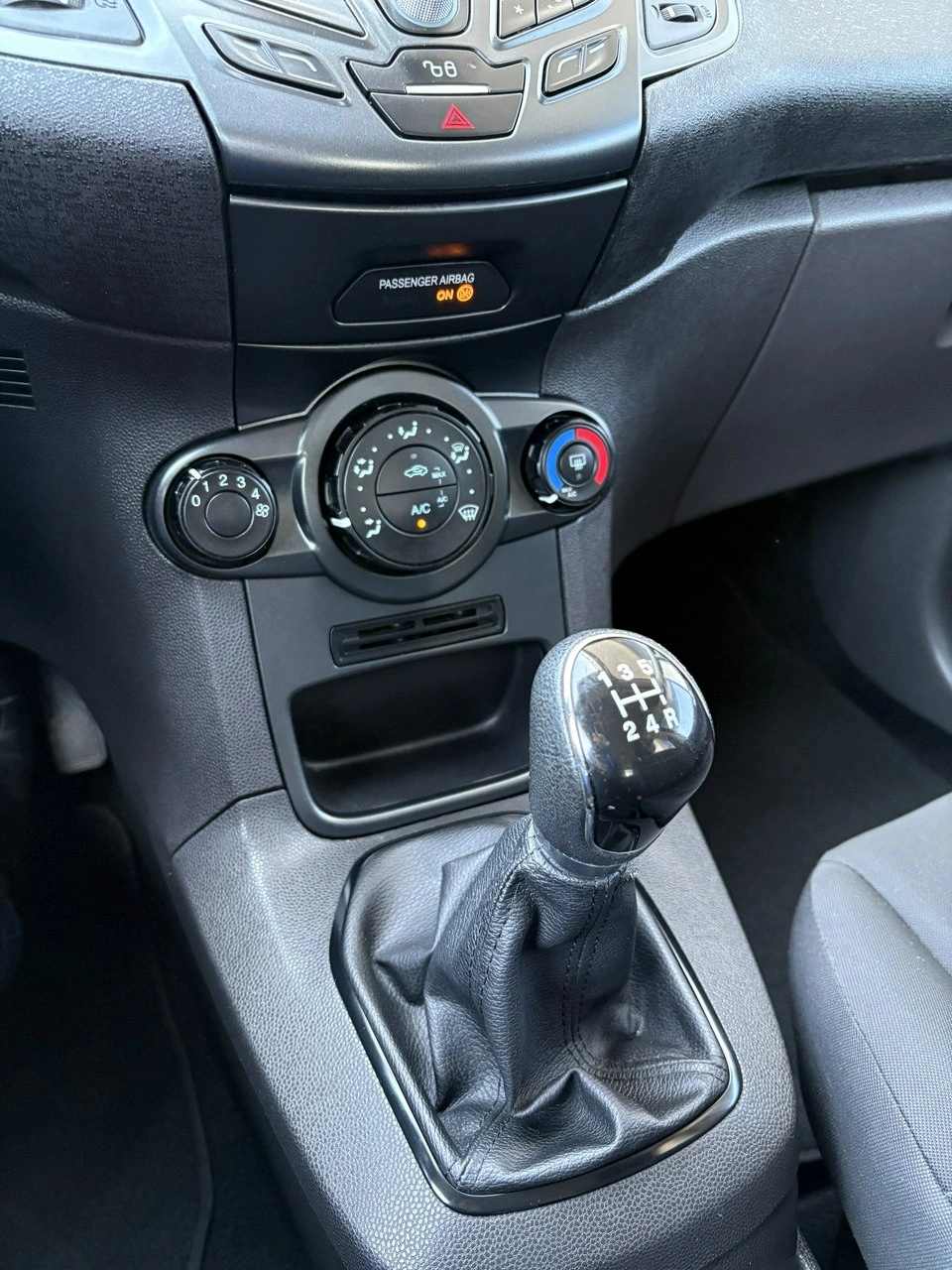 Ford Fiesta - Zdjęcie 23