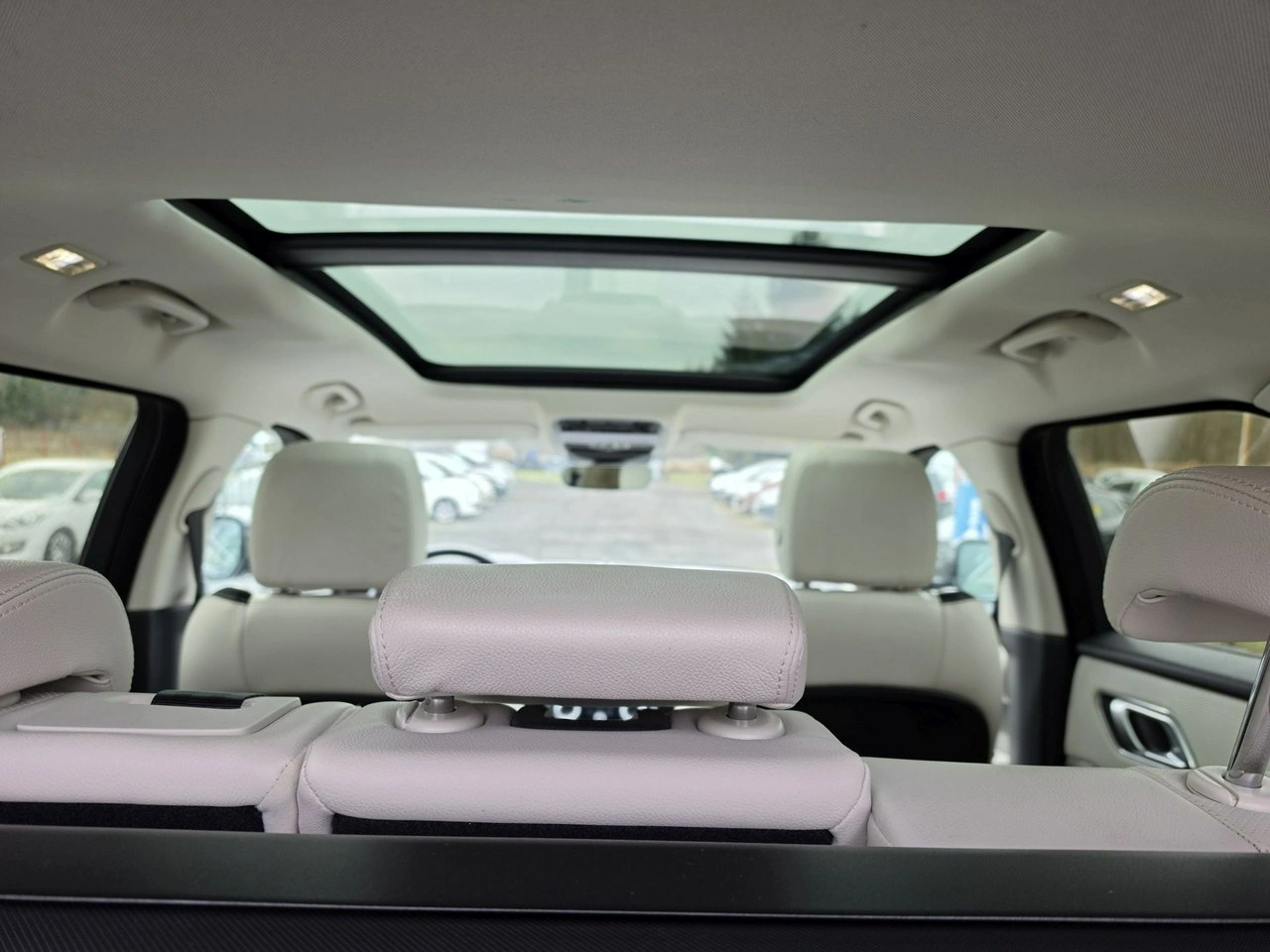 Land Rover Range Rover Velar - Zdjęcie 18