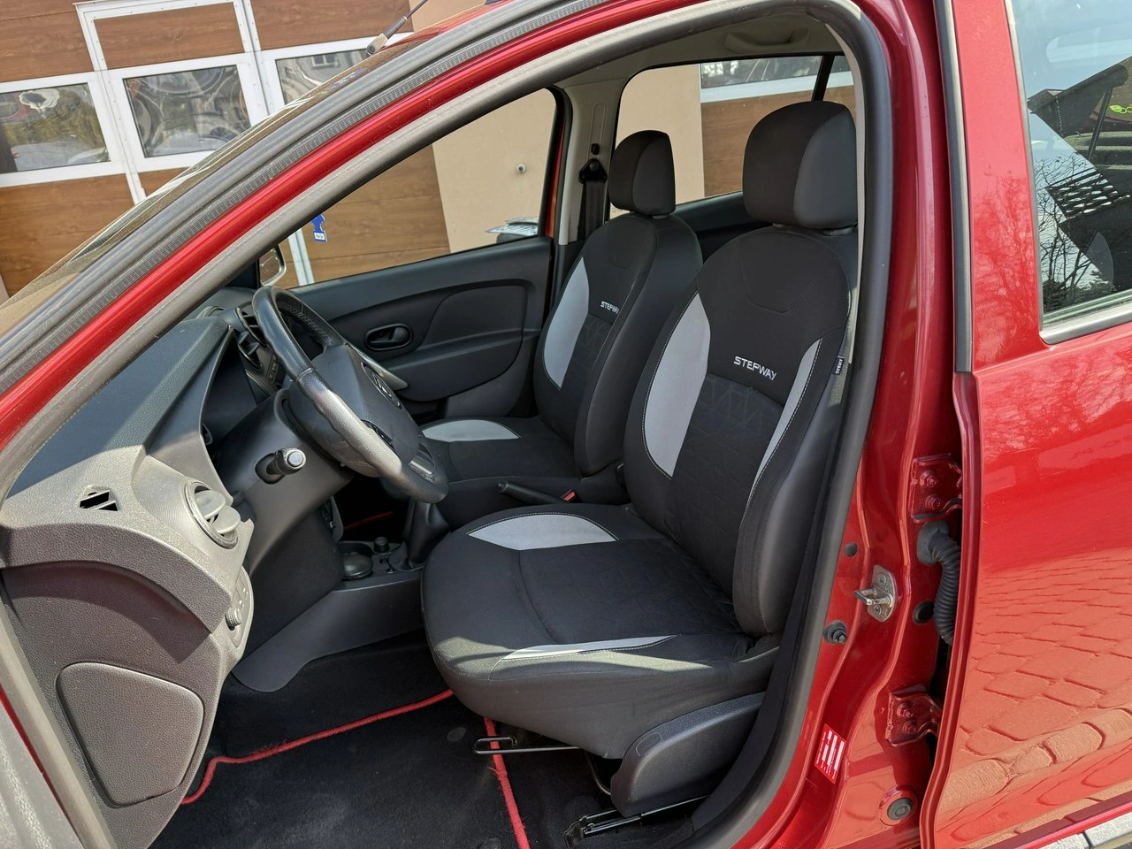 Dacia Sandero Stepway - Zdjęcie 17