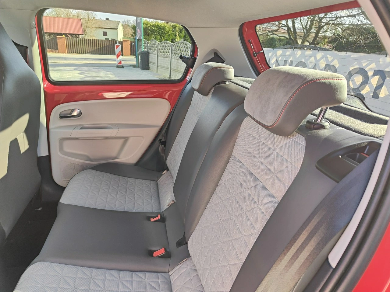 Volkswagen up! - Zdjęcie 23