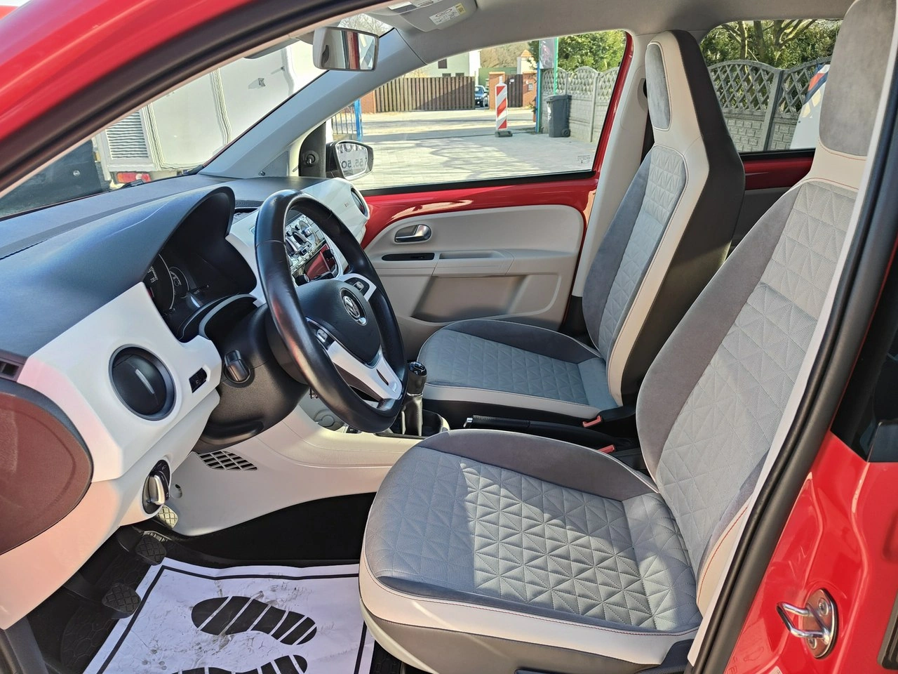 Volkswagen up! - Zdjęcie 9