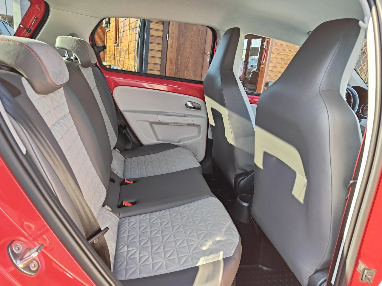 Volkswagen up! - Zdjęcie 21