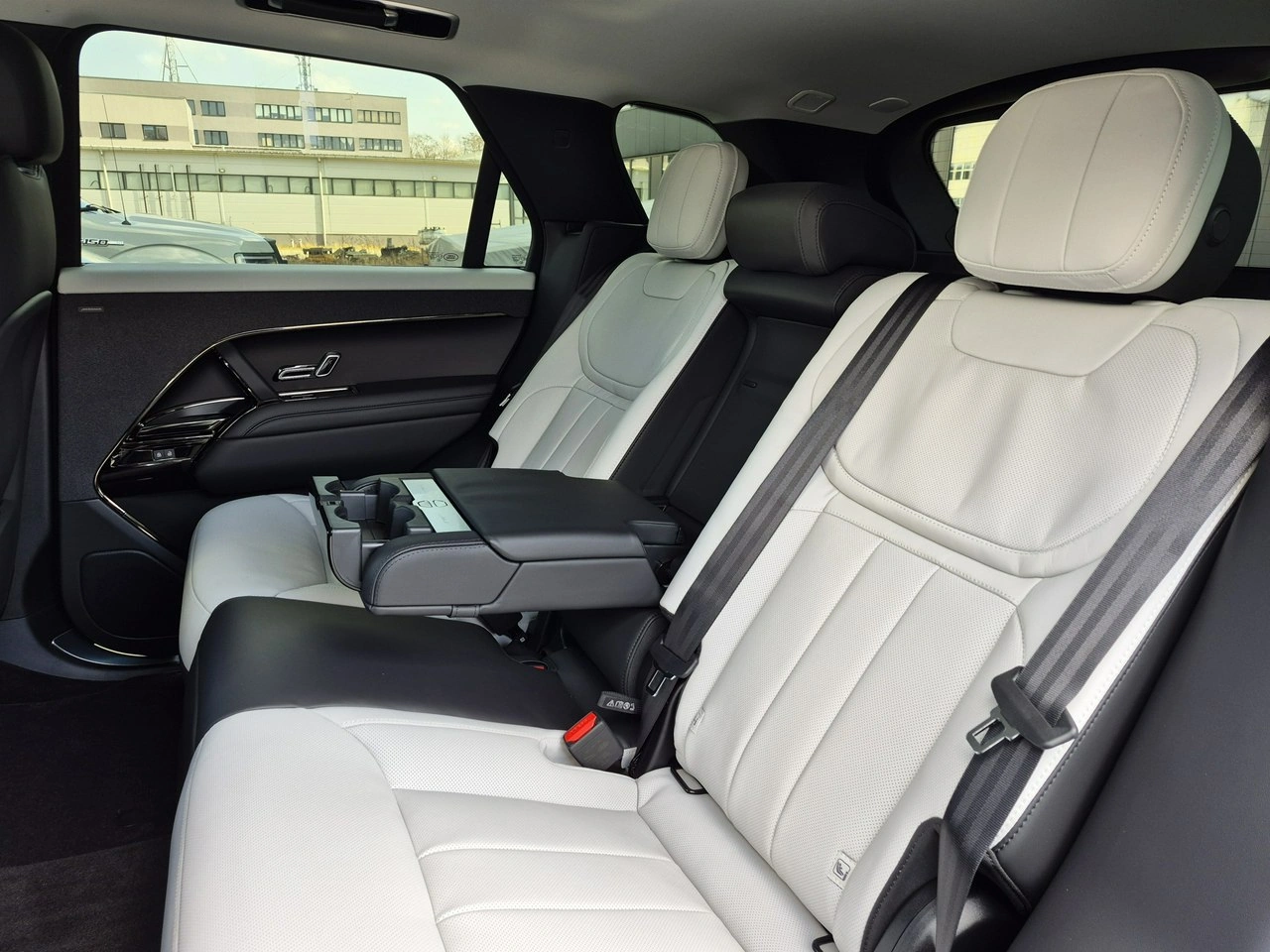 Land Rover Range Rover Sport - Zdjęcie 26