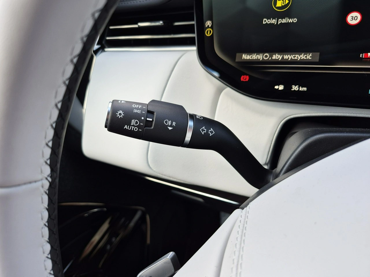 Land Rover Range Rover Sport - Zdjęcie 32