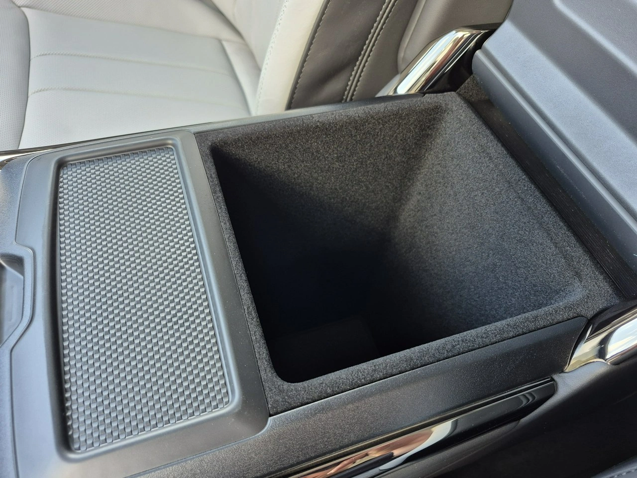 Land Rover Range Rover Sport - Zdjęcie 40