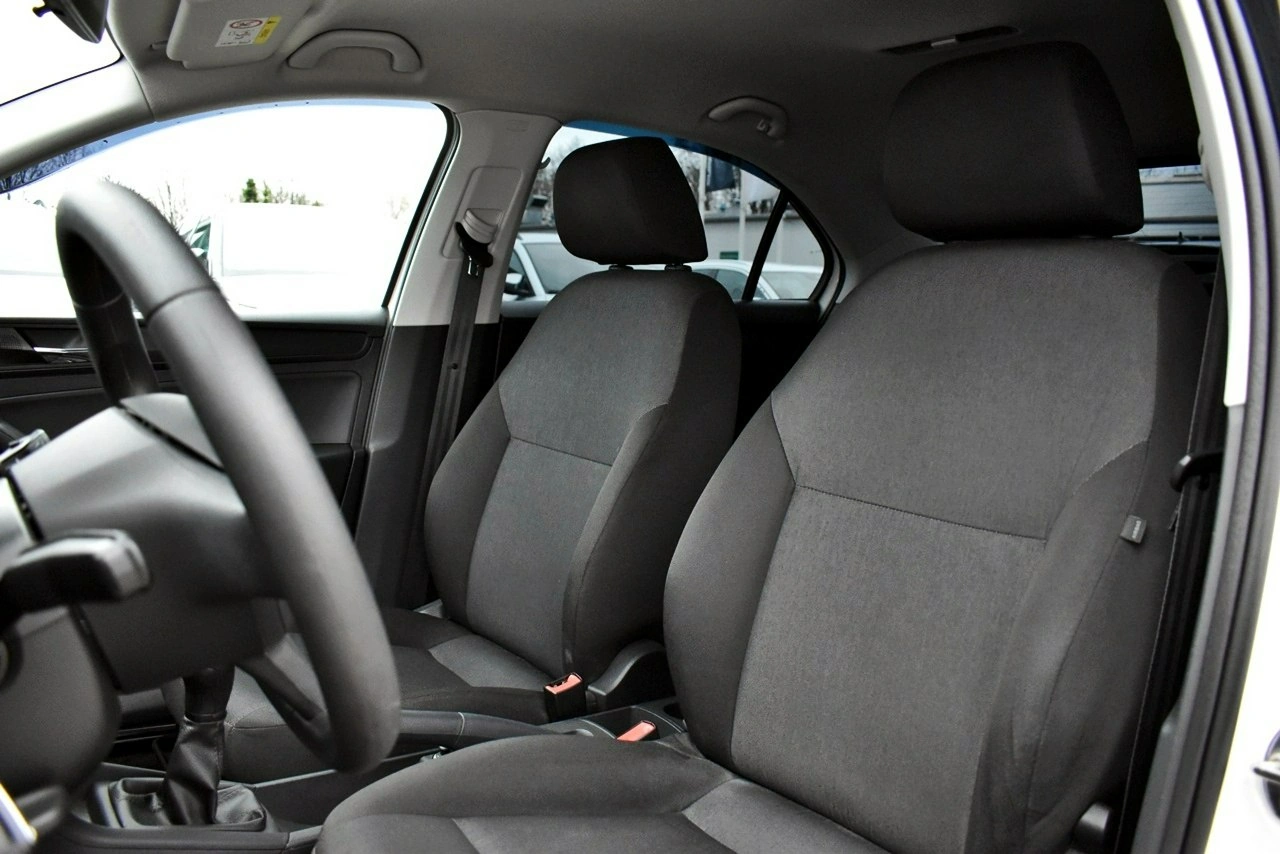 Skoda RAPID - Zdjęcie 9