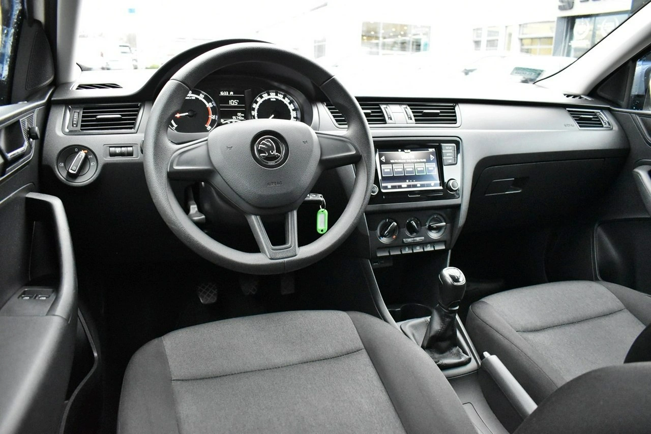 Skoda RAPID - Zdjęcie 11