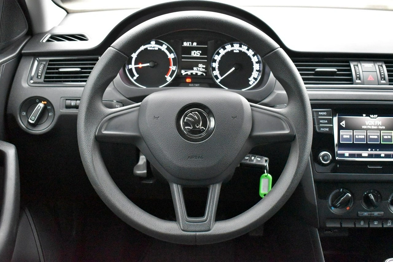 Skoda RAPID - Zdjęcie 13