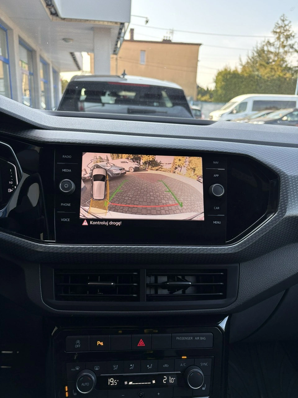 Volkswagen T-Cross - Zdjęcie 24