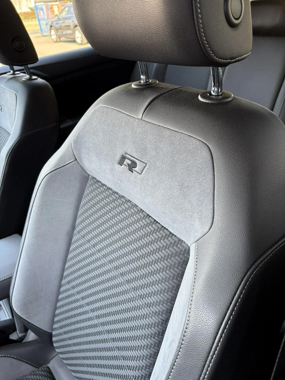 Volkswagen T-Cross - Zdjęcie 33