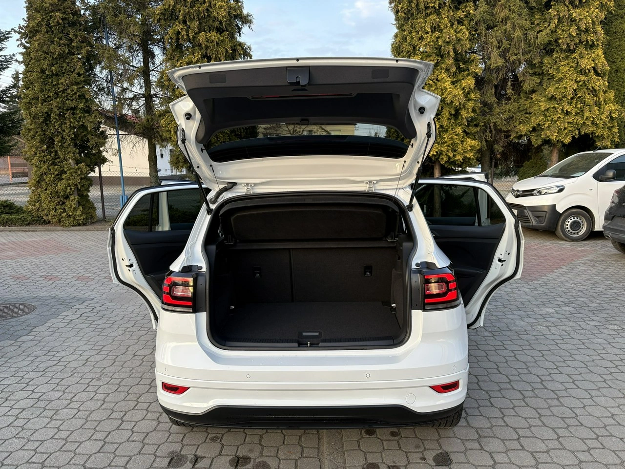 Volkswagen T-Cross - Zdjęcie 36