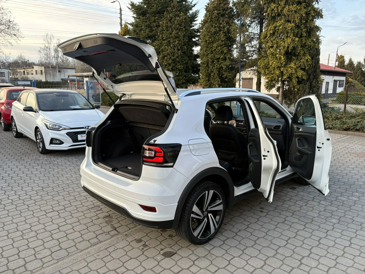 Volkswagen T-Cross - Zdjęcie 37