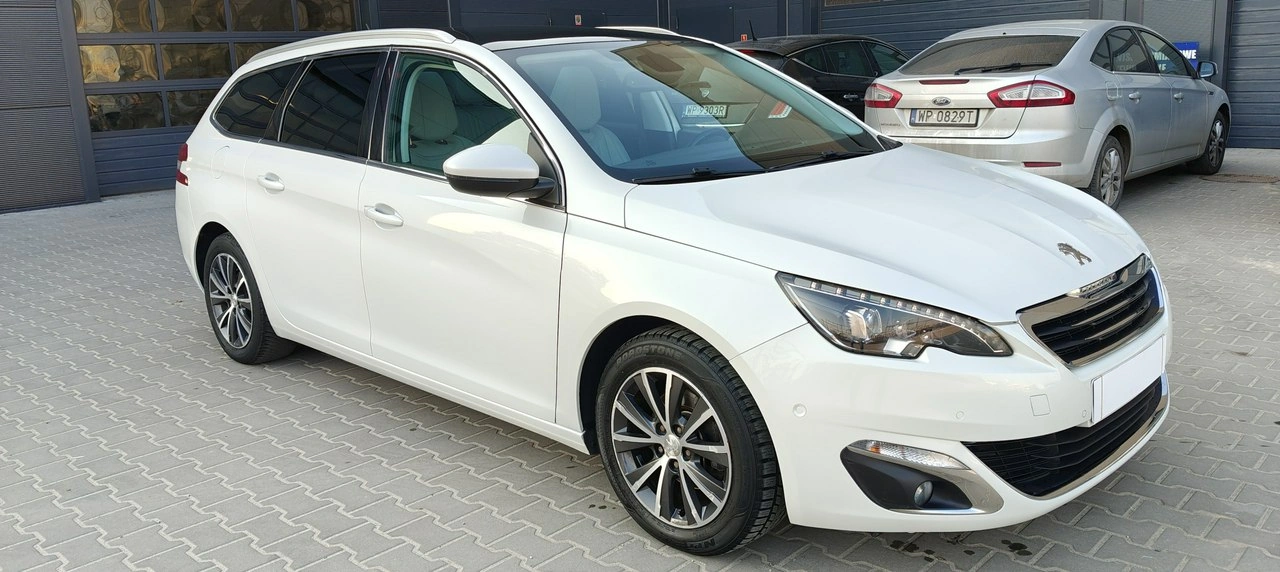 Peugeot 308 - Główne zdjęcie