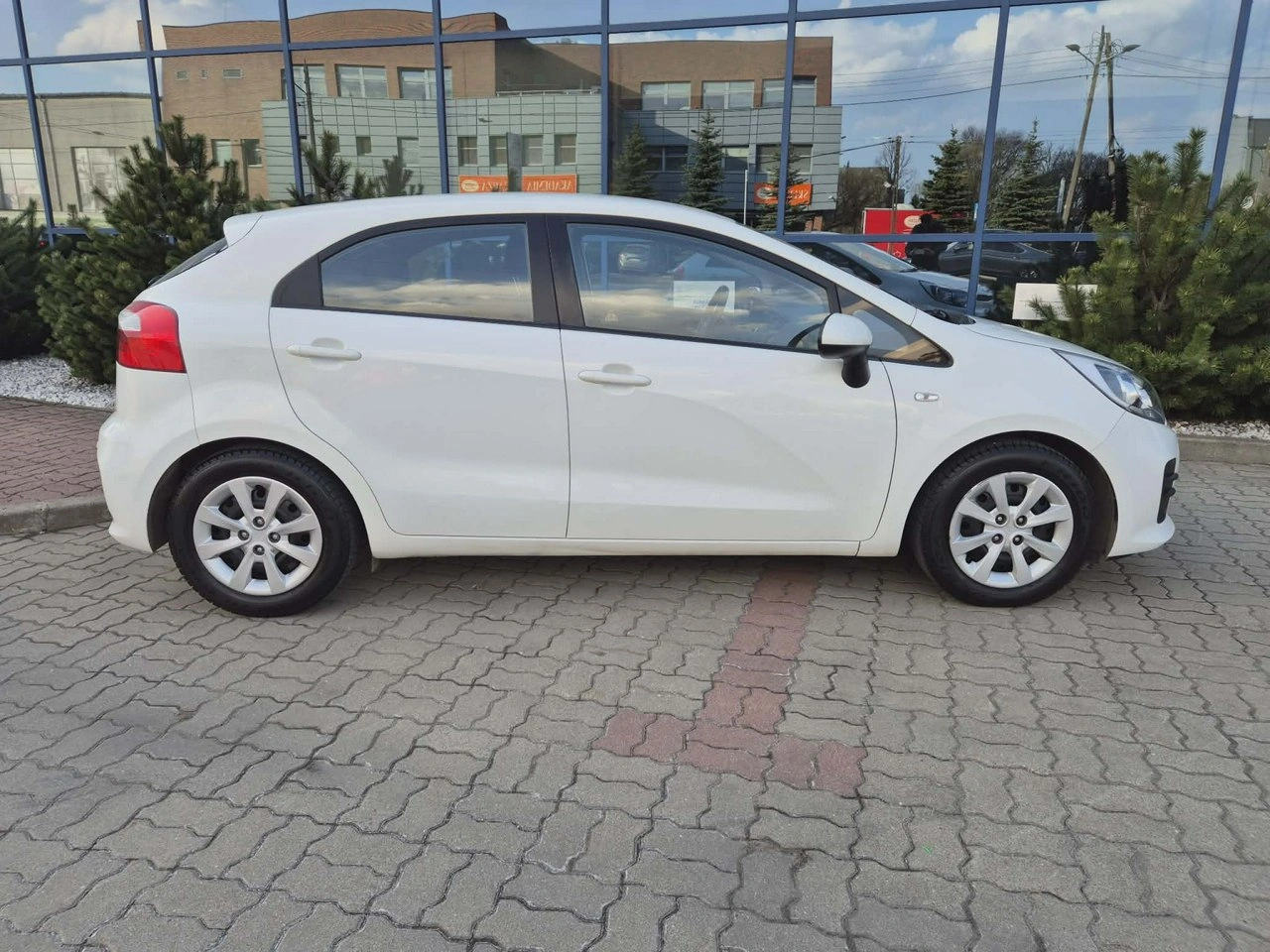 Kia Rio - Zdjęcie 7