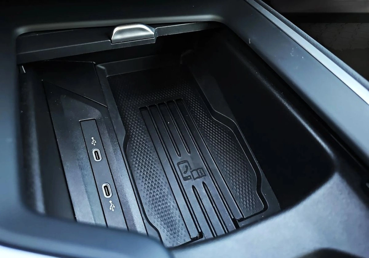 Volkswagen Passat Variant - Zdjęcie 25