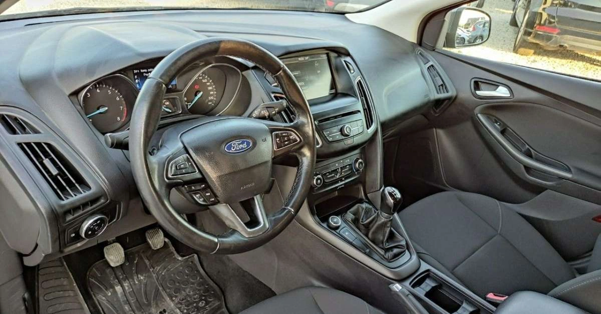 Ford Focus - Zdjęcie 13