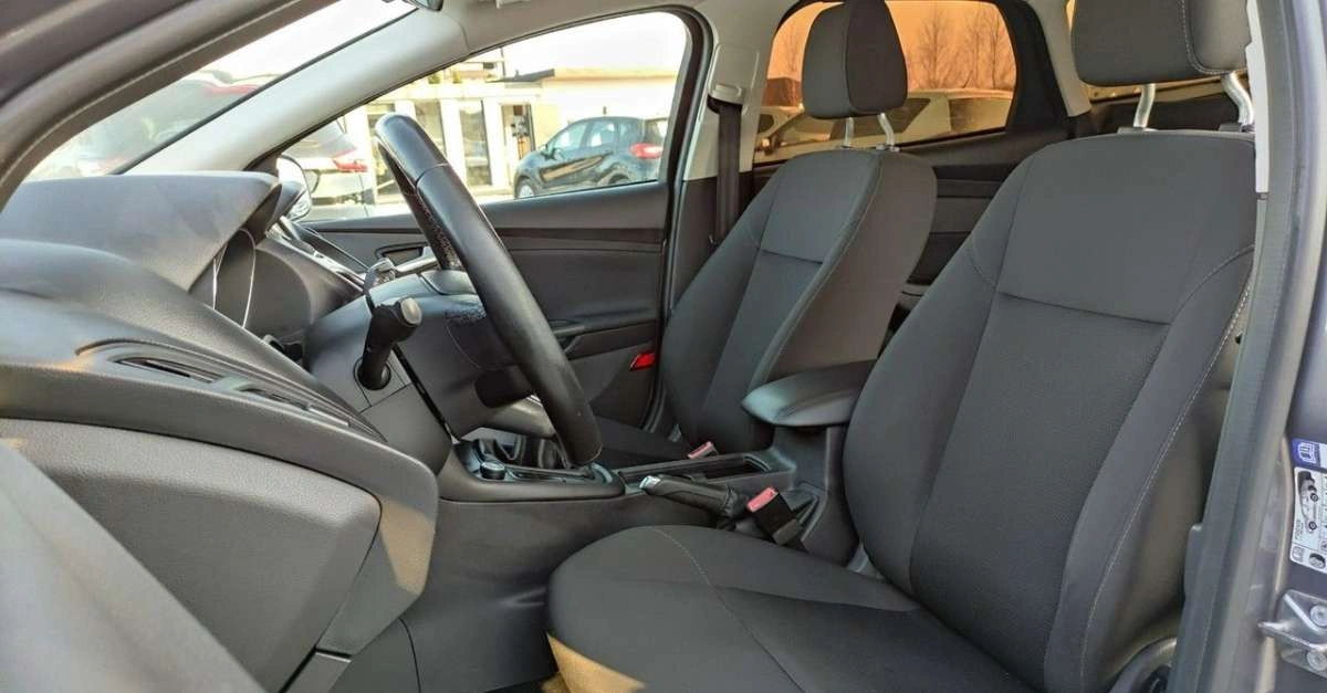 Ford Focus - Zdjęcie 15