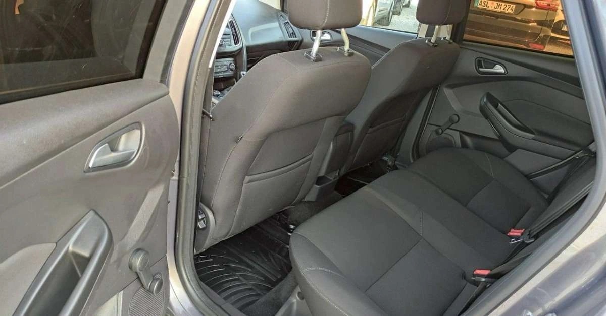 Ford Focus - Zdjęcie 16