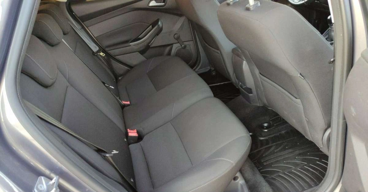 Ford Focus - Zdjęcie 20