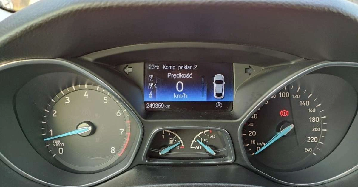 Ford Focus - Zdjęcie 24