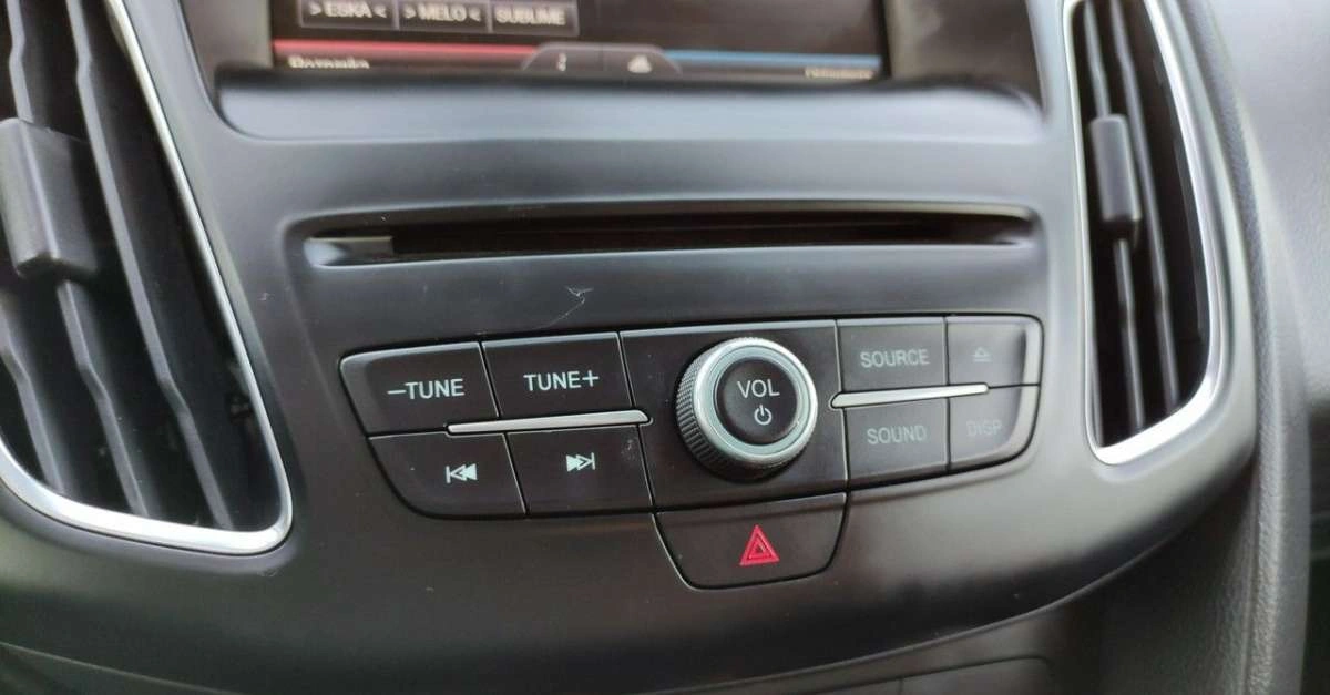 Ford Focus - Zdjęcie 30