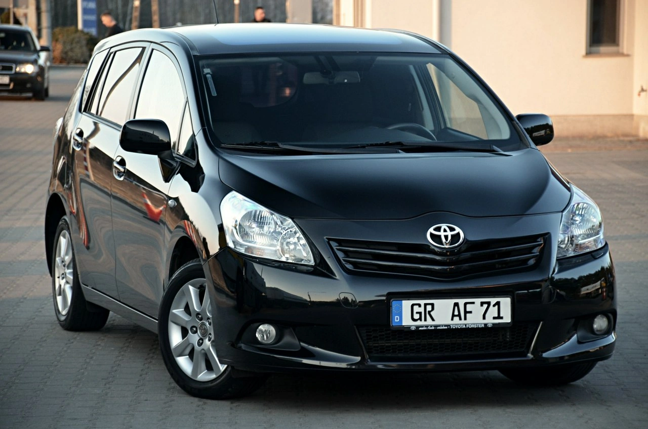 Toyota Verso - Zdjęcie 21