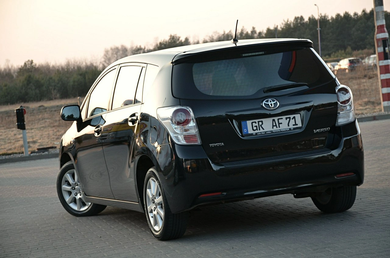 Toyota Verso - Zdjęcie 5