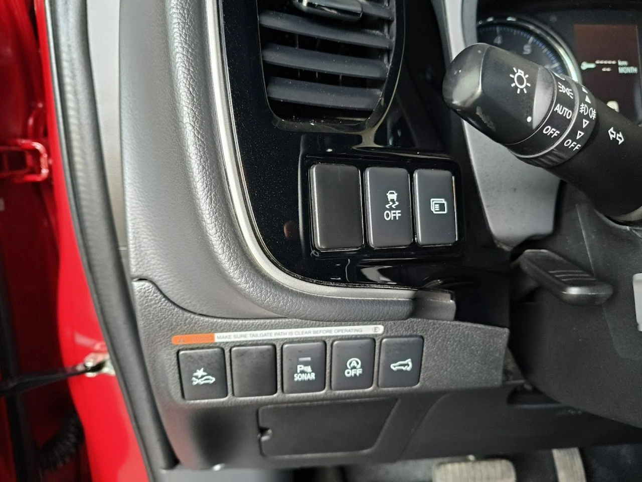 Mitsubishi Outlander - Zdjęcie 21