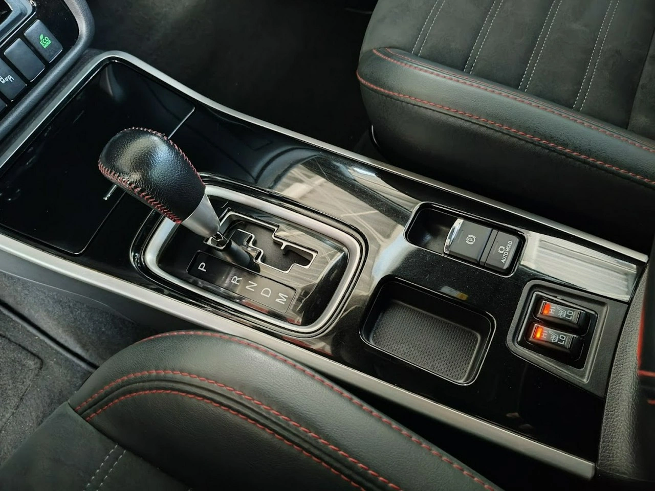 Mitsubishi Outlander - Zdjęcie 28