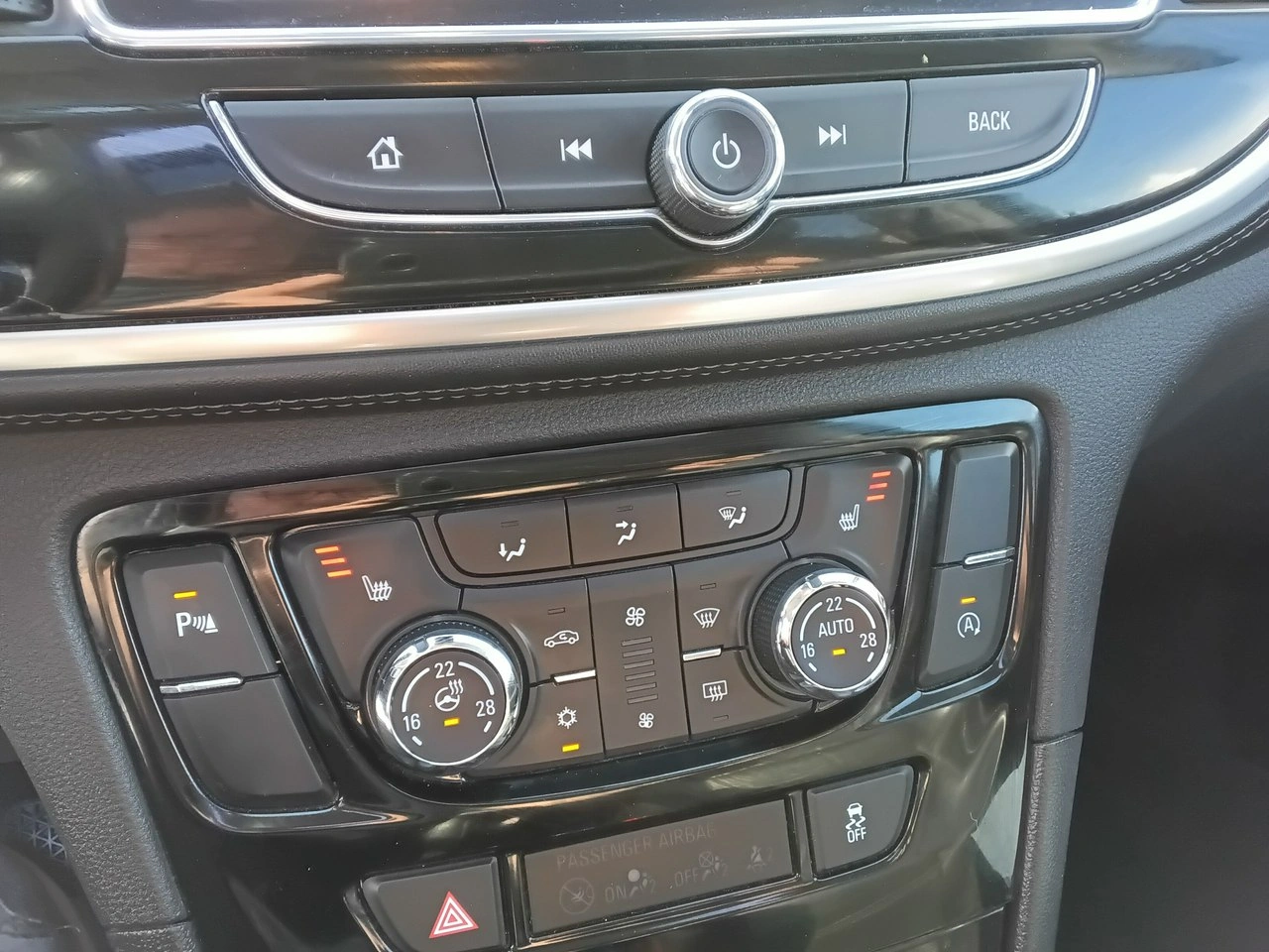 Opel Mokka - Zdjęcie 16